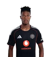Mbuthuma’s Magical Cameo Fires Orlando Pirates to Second Place