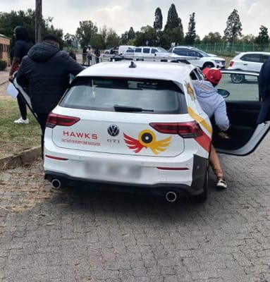 Two Lekwa Municipality Traffic Officers Handcuffed Over Alleged Corruption