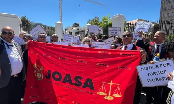 “17 Years of Stagnation”: Magistrates Protest, Demand President Ramaphosa Finalise Salaries