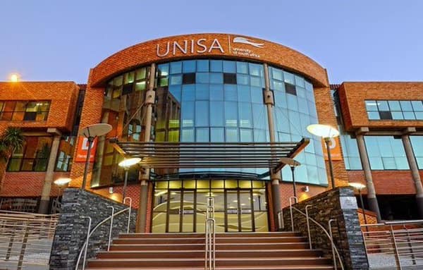 UNISA Stands by VC LenkaBula Amid Allegations of Maladministration