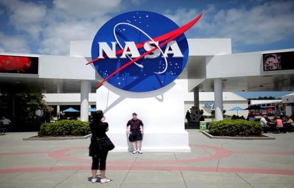 South Africa Reaches for the Moon: SANSA to Support NASA’s Artemis II Mission
