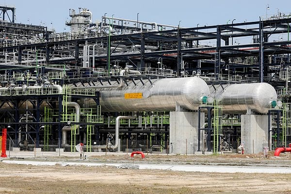 Nationwide Strike Paralyzes Nigerian Oil Sector in Showdown with Dangote Refinery