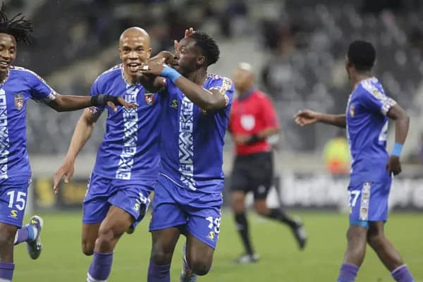 “We Can Get Everything”: Galaxy Coach Fires Up Squad for Pirates Fortress Test