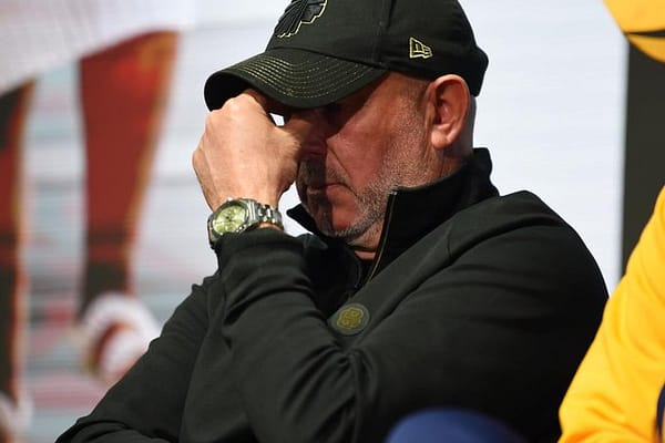 A Sudden Departure: Kaizer Chiefs Part Ways with Nabi After Promising Start Sours