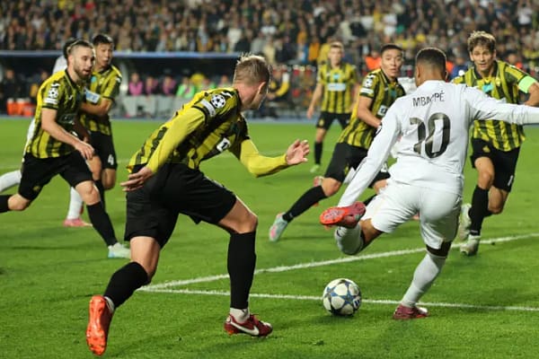 Mbappe’s Masterclass: Hat-Trick Hero Leads Real Madrid’s Emphatic Response in Champions League Rout