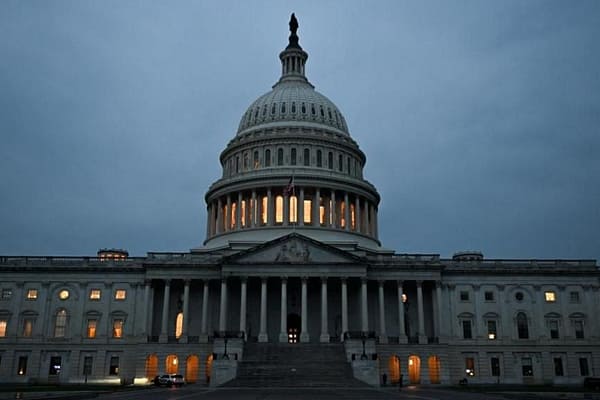 Political Brinkmanship Halts Governance: US Enters Federal Shutdown After Senate Standoff