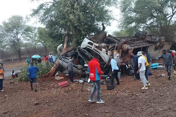 Four Killed, 14 Injured in Horrific Masvingo–Beitbridge Road Bus Crash